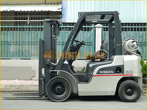 Xe nâng xăng - gas NISSAN EBT-P1F2