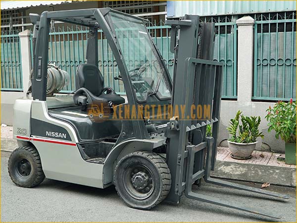 Xe nâng xăng - gas NISSAN EBT-P1F2