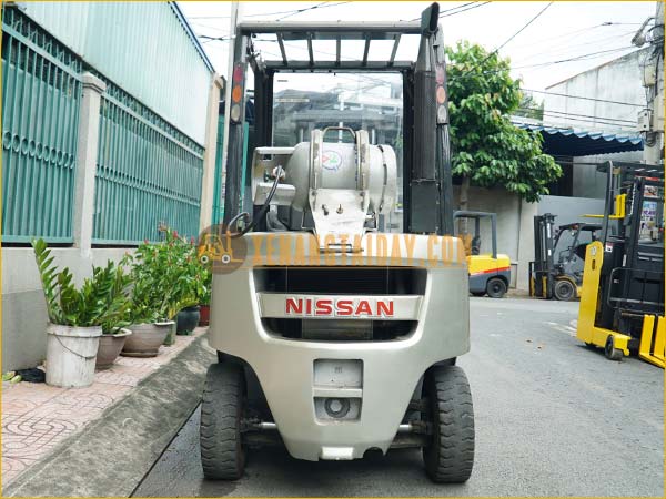 Xe nâng xăng - gas NISSAN EBT-P1F2