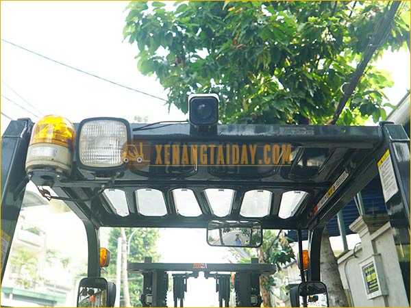 Xe nâng xăng - gas KOMATSU FG18T-21