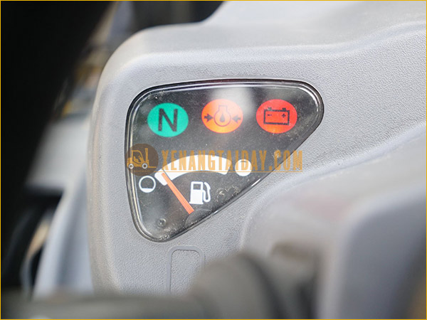 Xe nâng xăng - gas KOMATSU FG18T-21