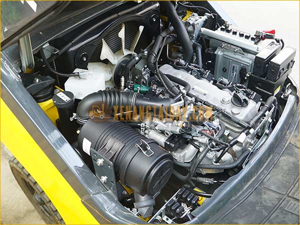 Xe nâng xăng - gas KOMATSU FG18T-21