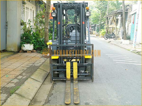 Xe nâng xăng - gas KOMATSU FG18T-21