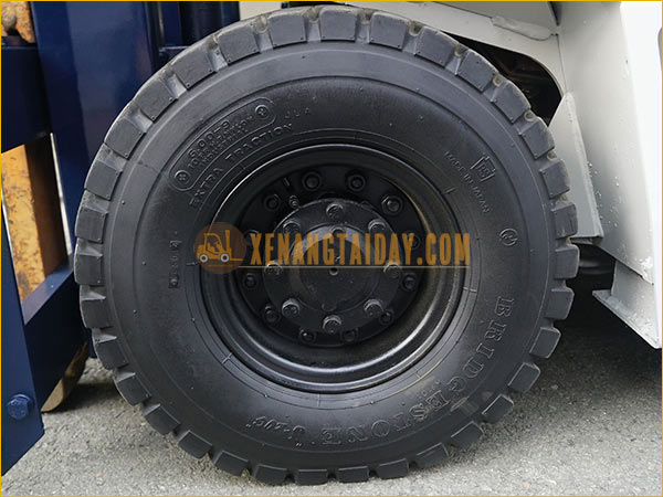 Xe nâng xăng KOMATSU FG15-15