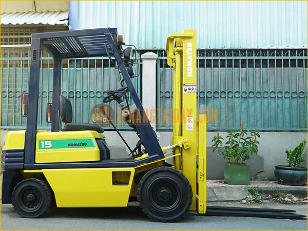 Xe nâng xăng KOMATSU FG15-15