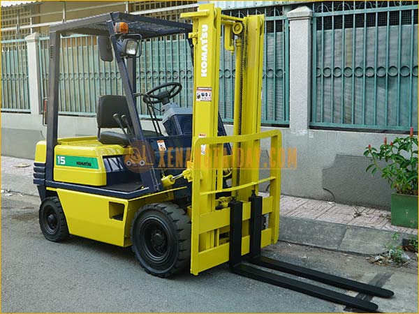 Xe nâng xăng KOMATSU FG15-15