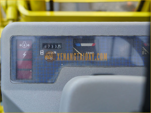 Xe nâng xăng KOMATSU FG15-15