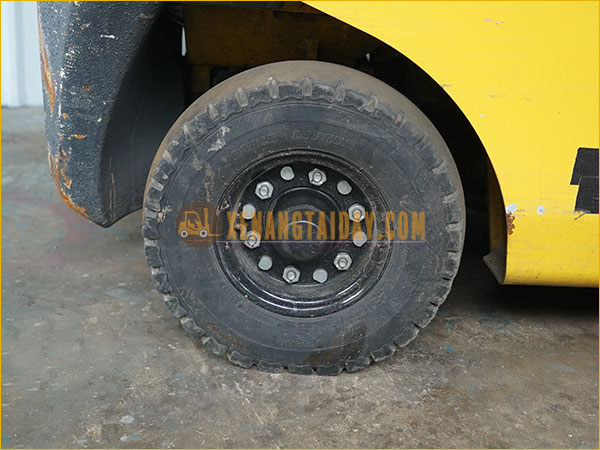 Xe nâng xăng KOMATSU FG15C-21
