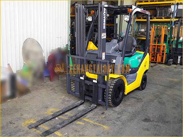 Xe nâng xăng KOMATSU FG15T-18