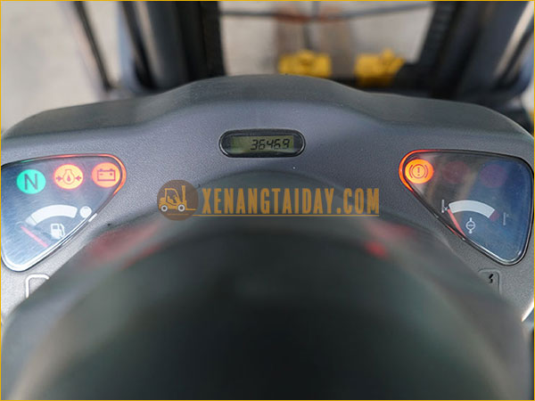 Xe nâng xăng KOMATSU FG20C-15