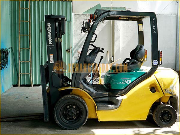 Xe nâng xăng KOMATSU FG20C-15