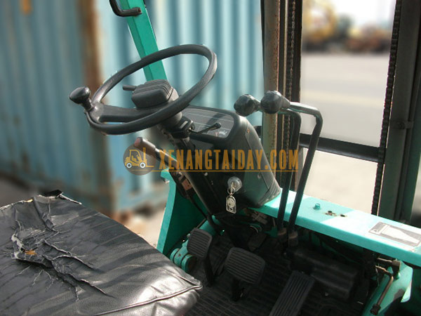 Xe nâng dầu MITSUBISHI FD15 - F16C