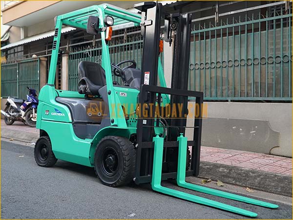Xe nâng xăng MITSUBISHI FGE15T