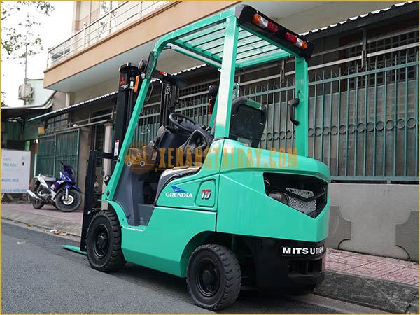 Xe nâng xăng MITSUBISHI FGE15T