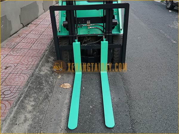 Xe nâng xăng MITSUBISHI FGE15T