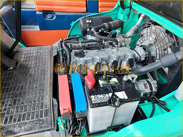 Xe nâng Xăng MITSUBISHI FGE20D