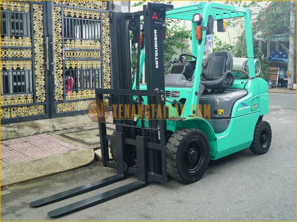 Xe nâng xăng - gas MITSUBISHI FGE20T