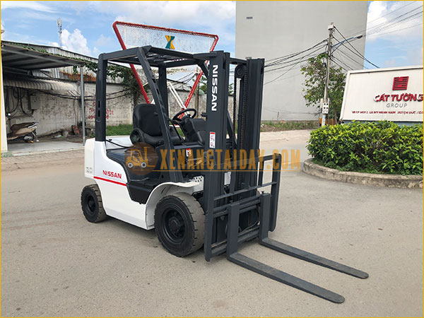 Xe nâng Xăng Nissan ETB-P1F2