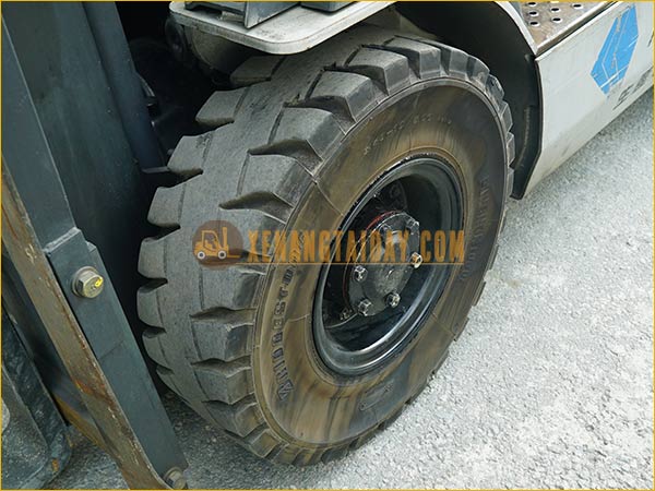 Xe nâng xăng NISSAN L01A15