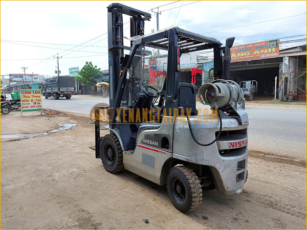 Xe nâng Xăng Nissan ETB-P1F2