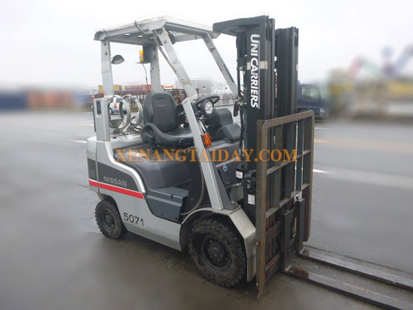 Xe nâng Xăng NISSAN P1F1A18D