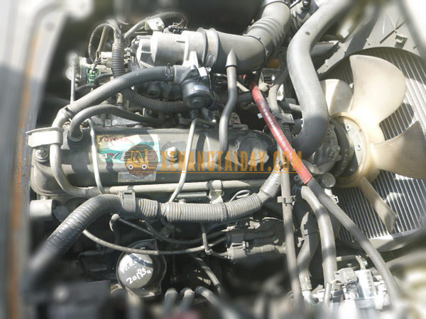 Xe nâng Xăng TOYOTA 02-8FG15
