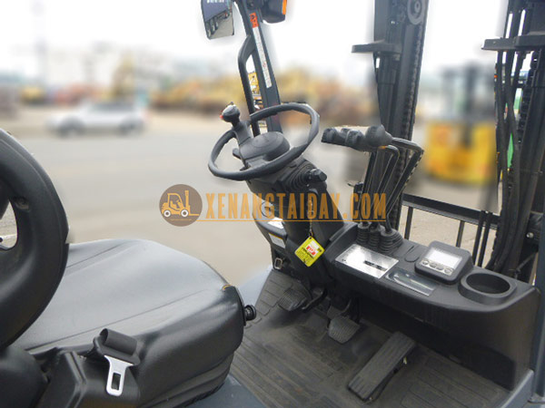 Xe nâng Xăng TOYOTA 02-8FG30