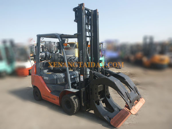 Xe nâng Xăng TOYOTA 02-8FGK25