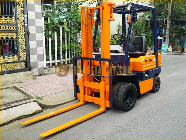 Xe nâng xăng TOYOTA 40-5FGL15