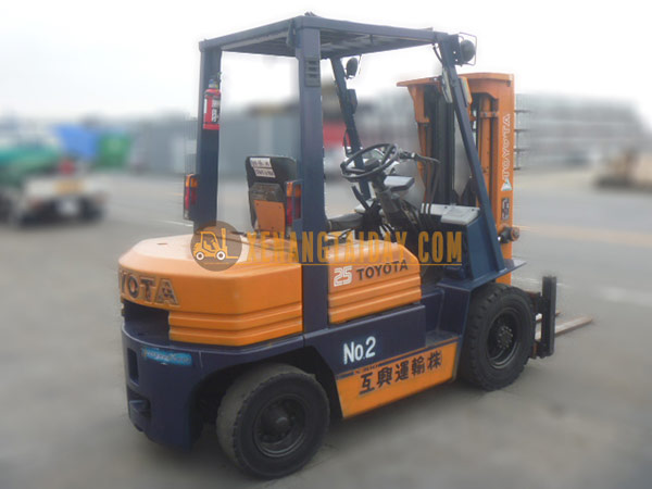 Xe nâng Xăng TOYOTA 5FG25