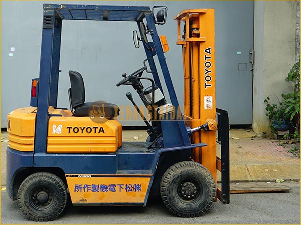 Xe nâng xăng TOYOTA 5FGL14