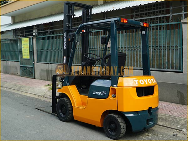 Xe nâng xăng TOYOTA 7FG10