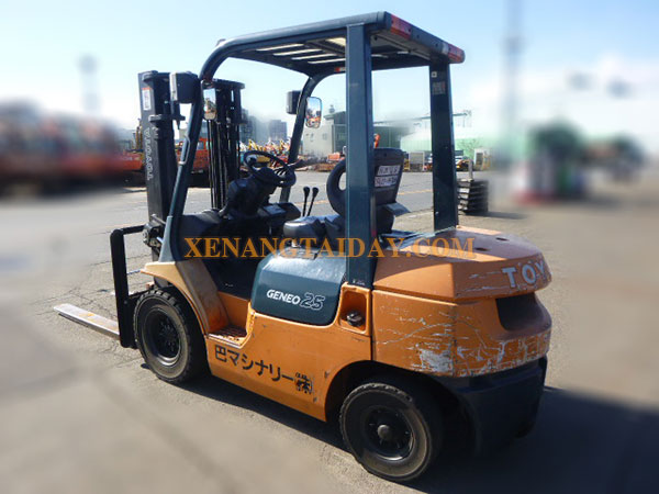 Xe nâng Xăng TOYOTA 7FG25