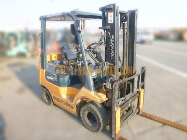 Xe nâng Xăng TOYOTA 7FGKL20