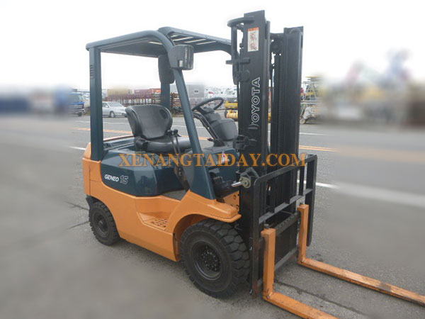 Xe nâng Xăng TOYOTA 7FGL15