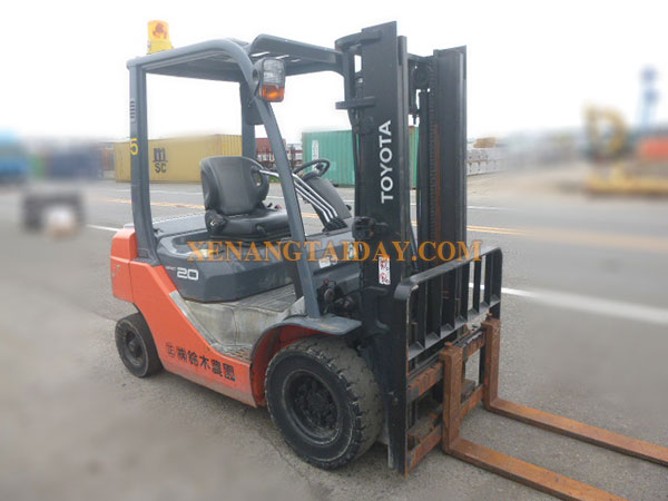 Xe nâng Xăng TOYOTA 8FG20