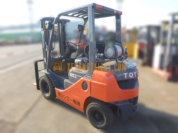 Xe nâng Xăng TOYOTA 8FG20